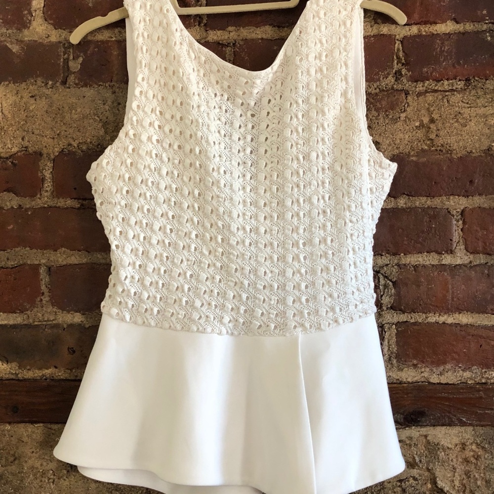 Zara White V Neck Knit Sleeveless Top